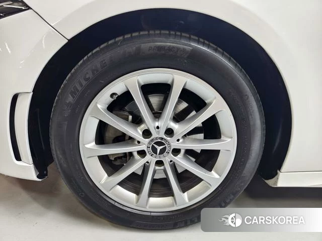 Mercedes-Benz Class A id 4321119 из Китая 35