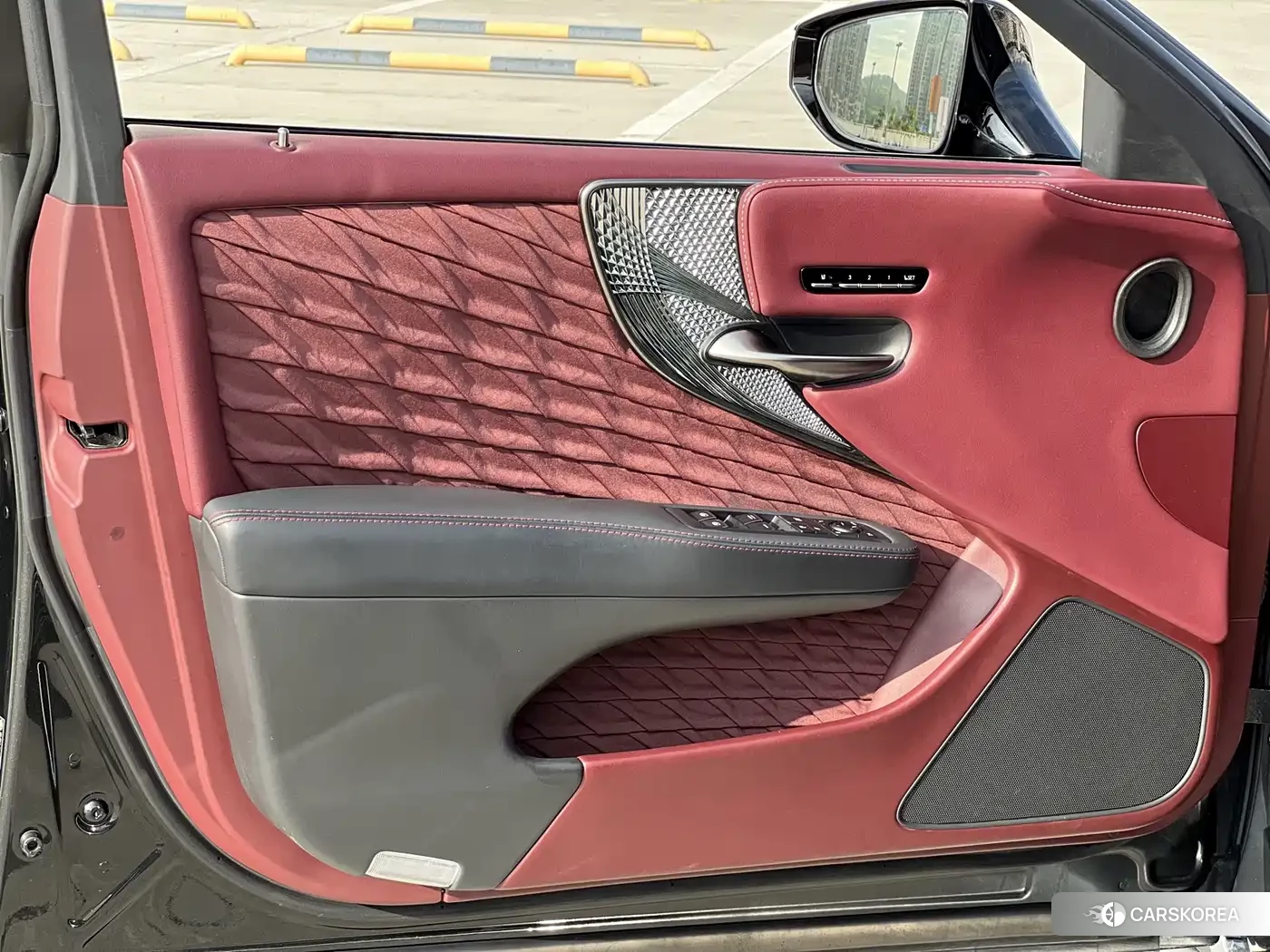 Lexus LS id 4589388 из Китая 18