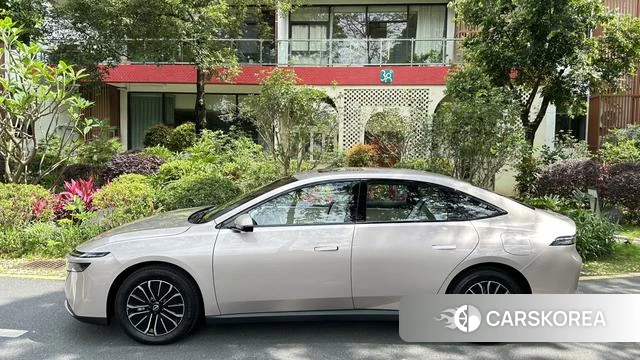 Nissan N6 id 4367533 из Китая 12