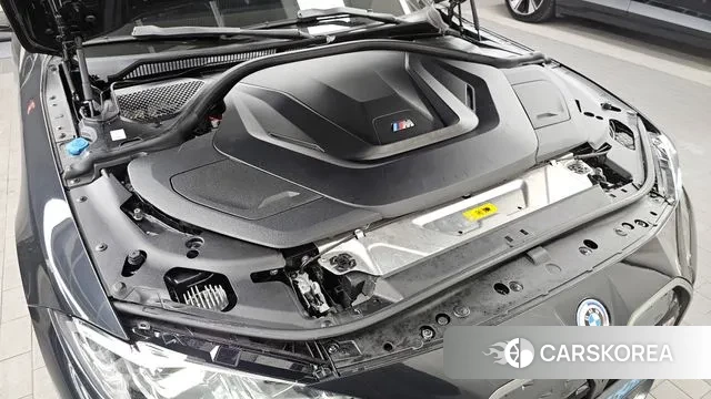 BMW i4 id 3770648 из Кореи 16