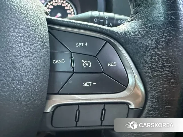 Jeep Renegade id 3651253 из Кореи 12