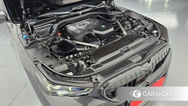 BMW 5 Series (G60) id 4329383 из Кореи 16