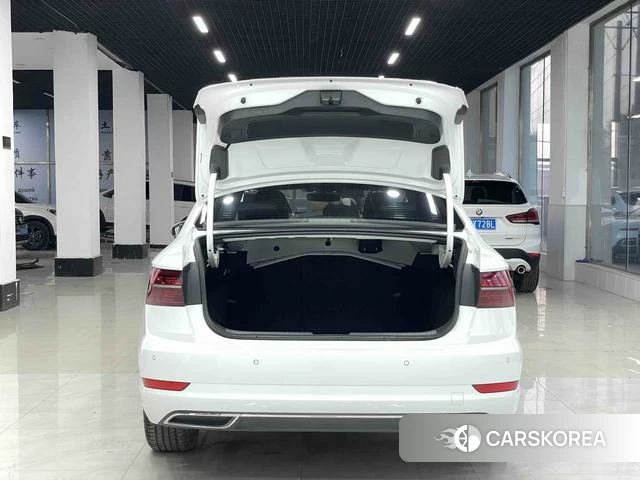Volkswagen Sagitar id 4353628 из Китая 16