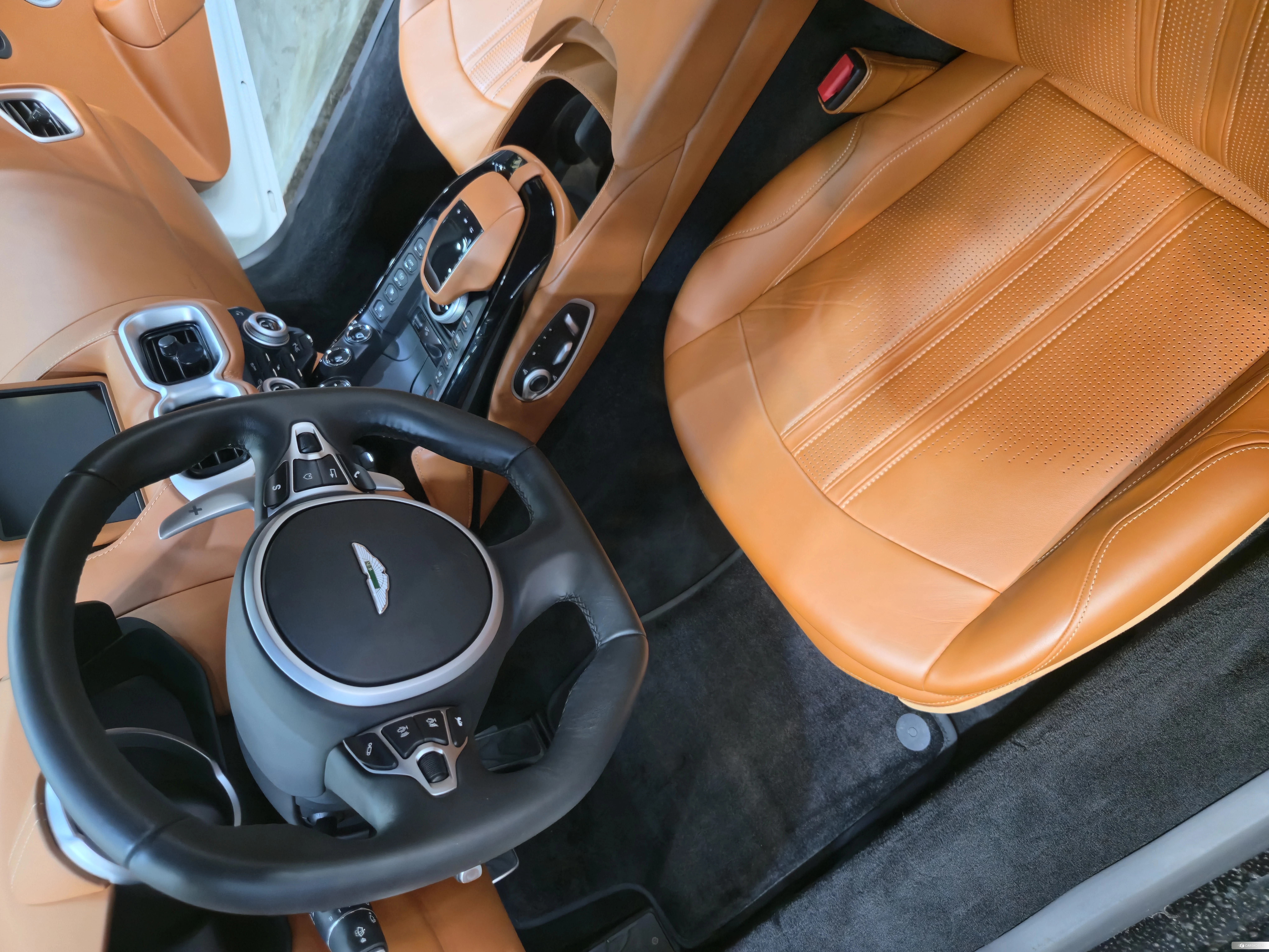 Aston Martin Vantage 2nd Generation 2019 Белый из Кореи, фото 6