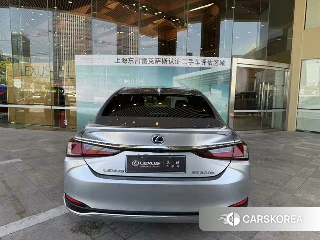 Lexus ES id 4240444 из Китая 8