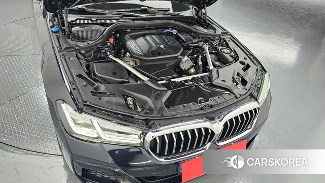 BMW 5 Series (G30) id 3420601 из Кореи 16