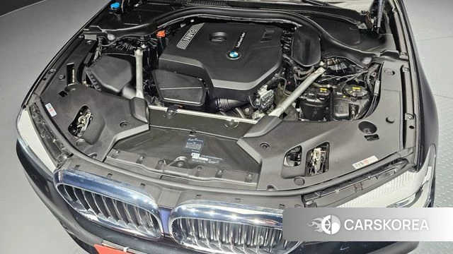 BMW 5 Series (G30) id 3885962 из Кореи 16