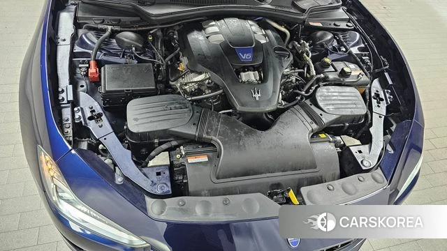 Maserati Ghibli id 3795776 из Кореи 16