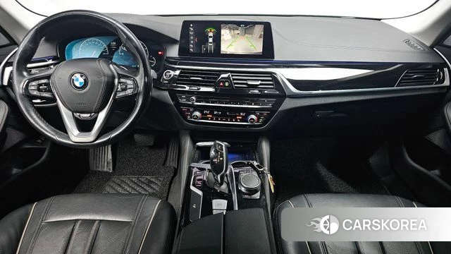 BMW 5 Series (G30) id 3801239 из Кореи 16