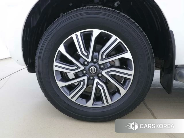 Nissan Tuda id 4348809 из Китая 10