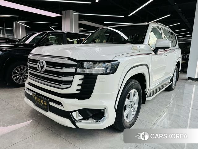 Toyota Land Cruiser (imported) 2024 Белый из Китая, фото 6