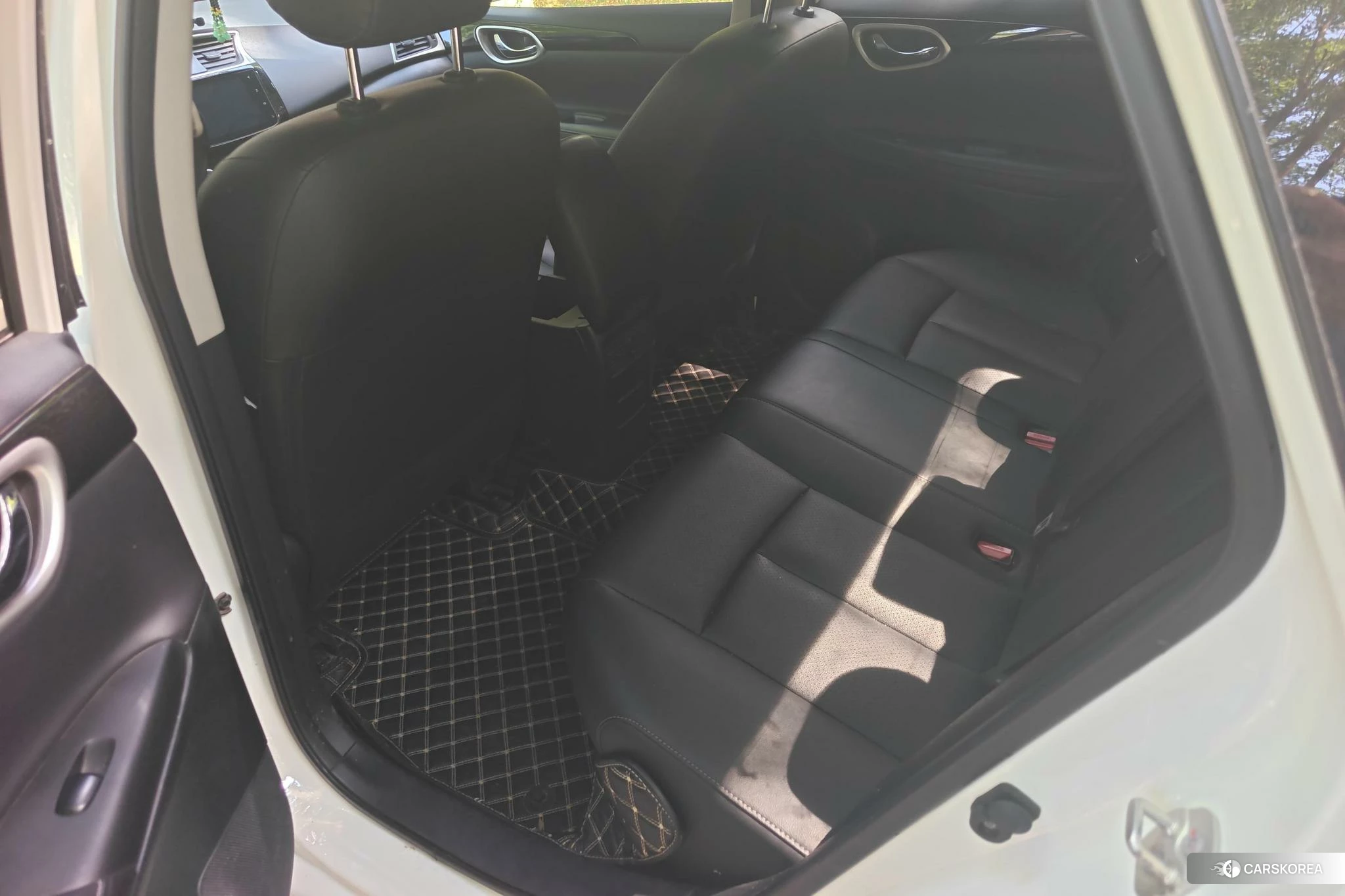 Nissan Xuan Yi id 4407474 из Китая 13