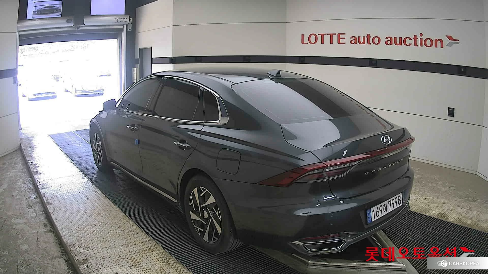 Hyundai Grandeur Hybrid id 4289332 из Кореи 32