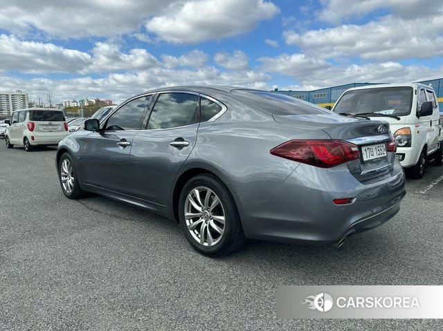 Infiniti Q70 id 4536791 из Кореи 16