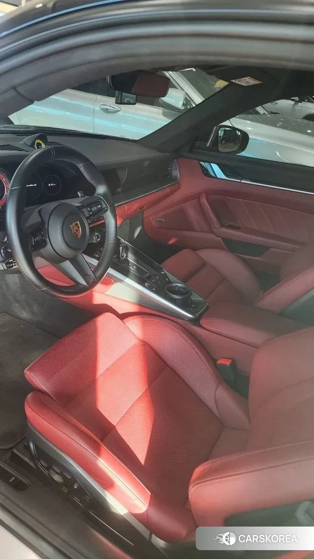 Porsche 911(992) 2021 Черный из Кореи, фото 6
