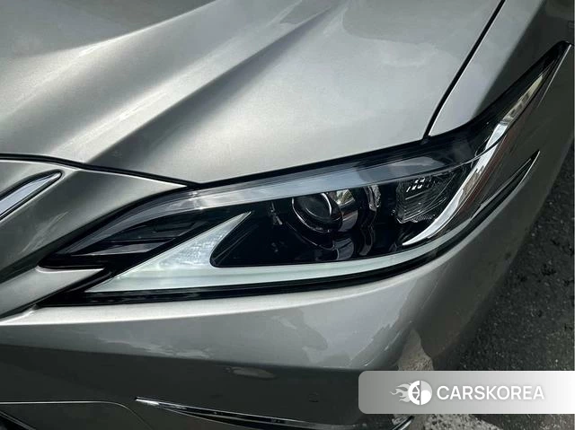 Lexus ES id 4291526 из Китая 16