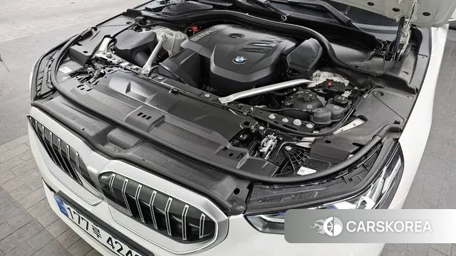 BMW 5 Series (G60) id 3644477 из Кореи 16