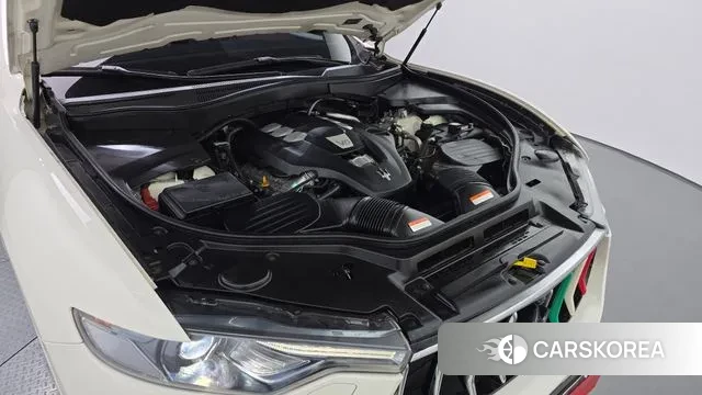 Maserati Levante id 3226560 из Кореи 16