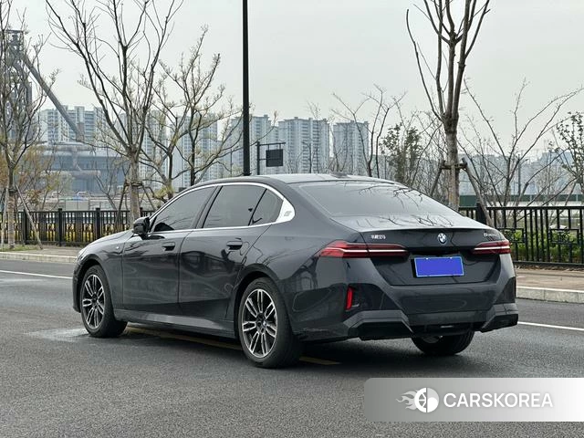 BMW 5 series id 3939551 из Китая 14