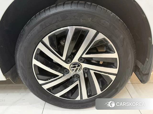 Volkswagen Lavida id 4261100 из Китая 17