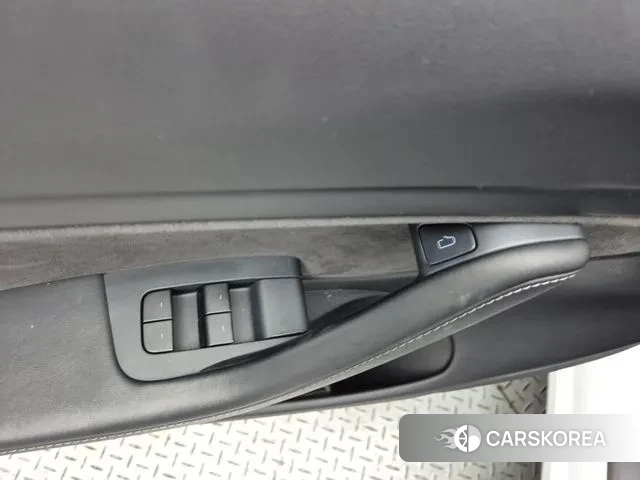 Tesla Model 3 id 3296360 из Кореи 16