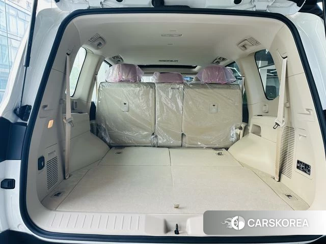 Toyota Land Cruiser (imported) 2025 Белый из Китая, фото 6