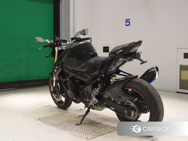 Проданный Suzuki GSR750 id 4299131 из Японии, фото 6