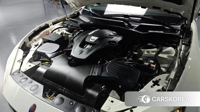 Maserati Ghibli id 3965590 из Кореи 16