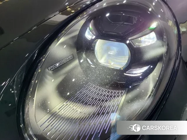 Porsche 911(992) id 3289191 из Кореи 16
