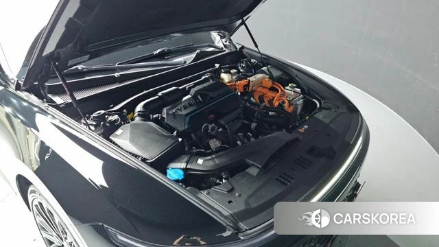 Hyundai Grandeur Hybrid (GN7) id 3940479 из Кореи 16