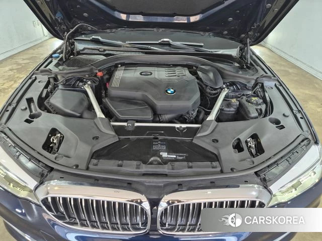 BMW 5 Series (G30) id 3828615 из Кореи 16