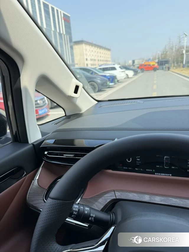 GAC Trumpchi Trumpchi E8 PHEV id 3920187 из Китая 12