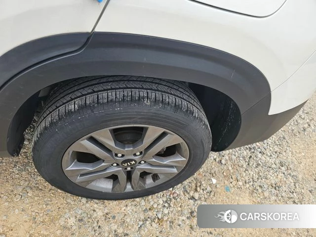 Kia Seltos id 4232316 из Кореи 9