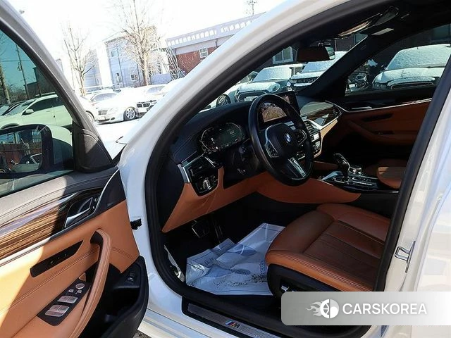 BMW 5 Series (G30) id 4406282 из Кореи 16