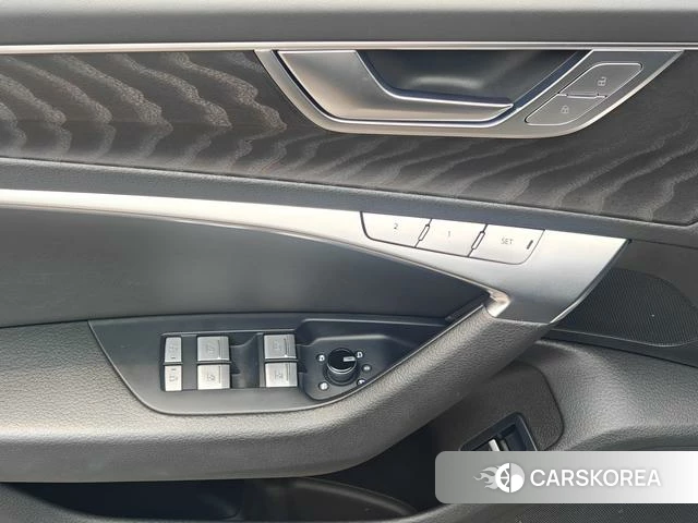 Audi A6L id 4299706 из Китая 22