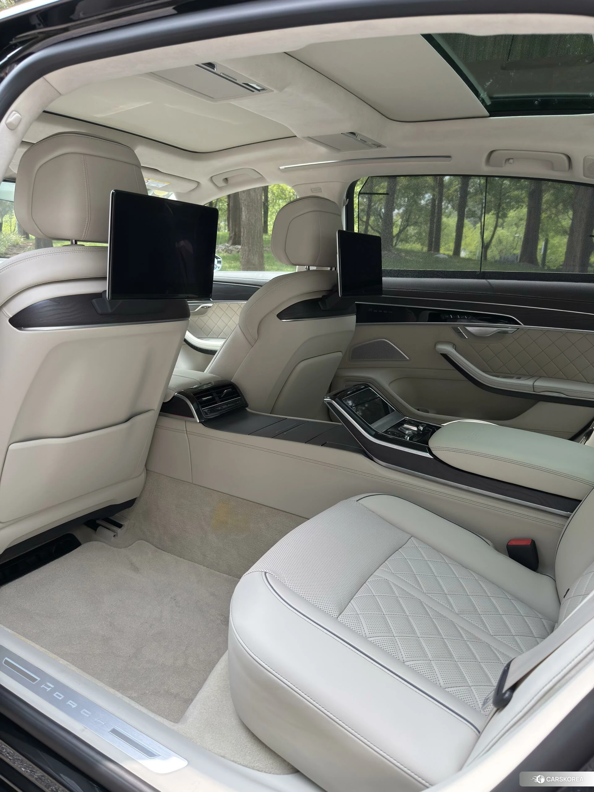 Audi A8 id 4510304 из Китая 10