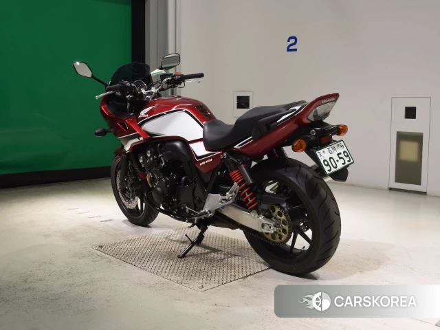 Проданный Honda CB400SF id 4341481 из Японии, фото 6