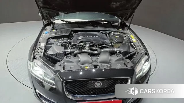 Jaguar All New XJ id 3723180 из Кореи 16