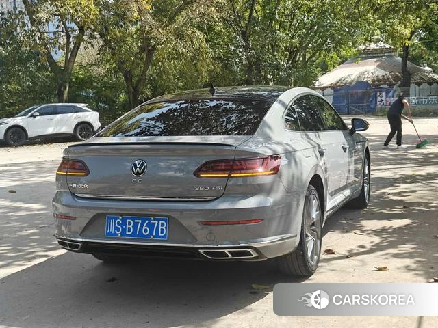 Volkswagen CC 2022 Темно-серый из Китая, фото 6