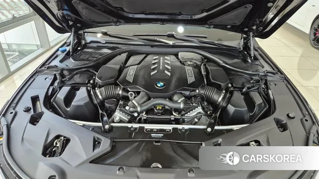 BMW 8 Series (G15) id 3083315 из Кореи 16