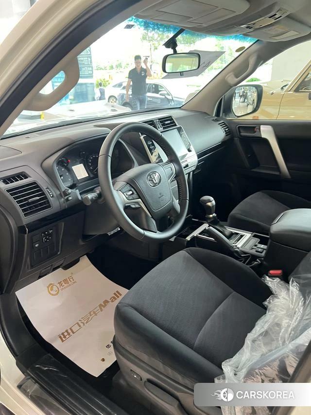 Toyota Prado (imported) 2023 Белый из Китая, фото 6