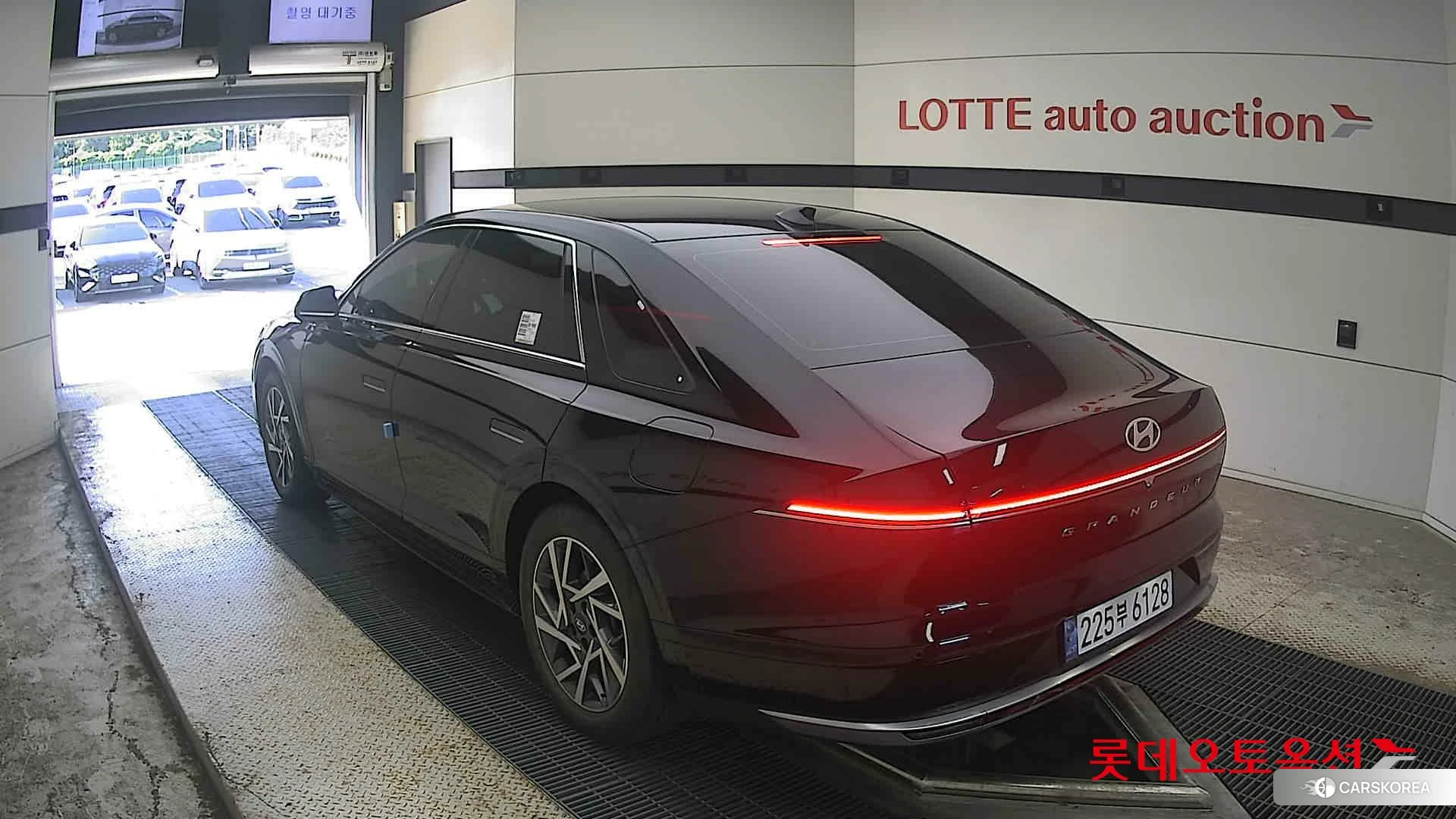 Hyundai Grandeur Hybrid id 4679307 из Кореи 32