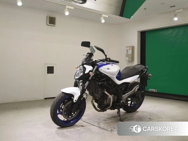 Suzuki GLADIUS 400 2015 из Японии, фото 4