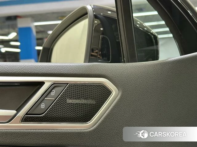 Volkswagen Tiguan L id 4365971 из Китая 12