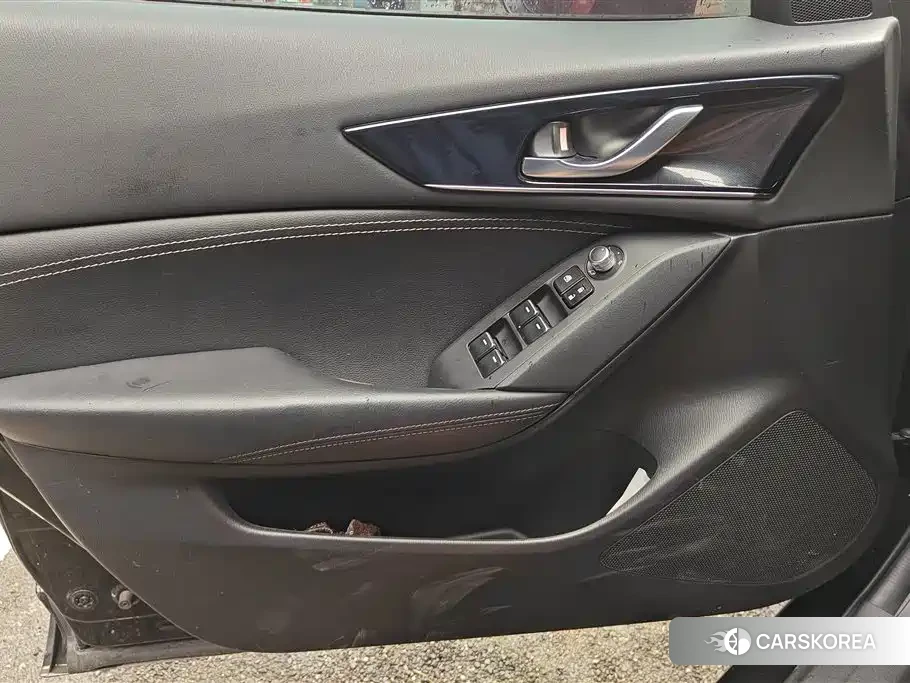 Mazda CX-4 id 4546346 из Китая 11