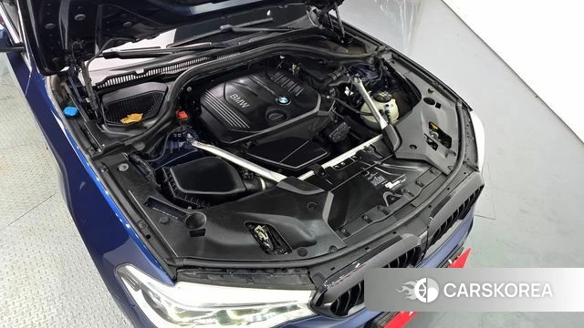 BMW 5 Series (G30) id 4465557 из Кореи 29