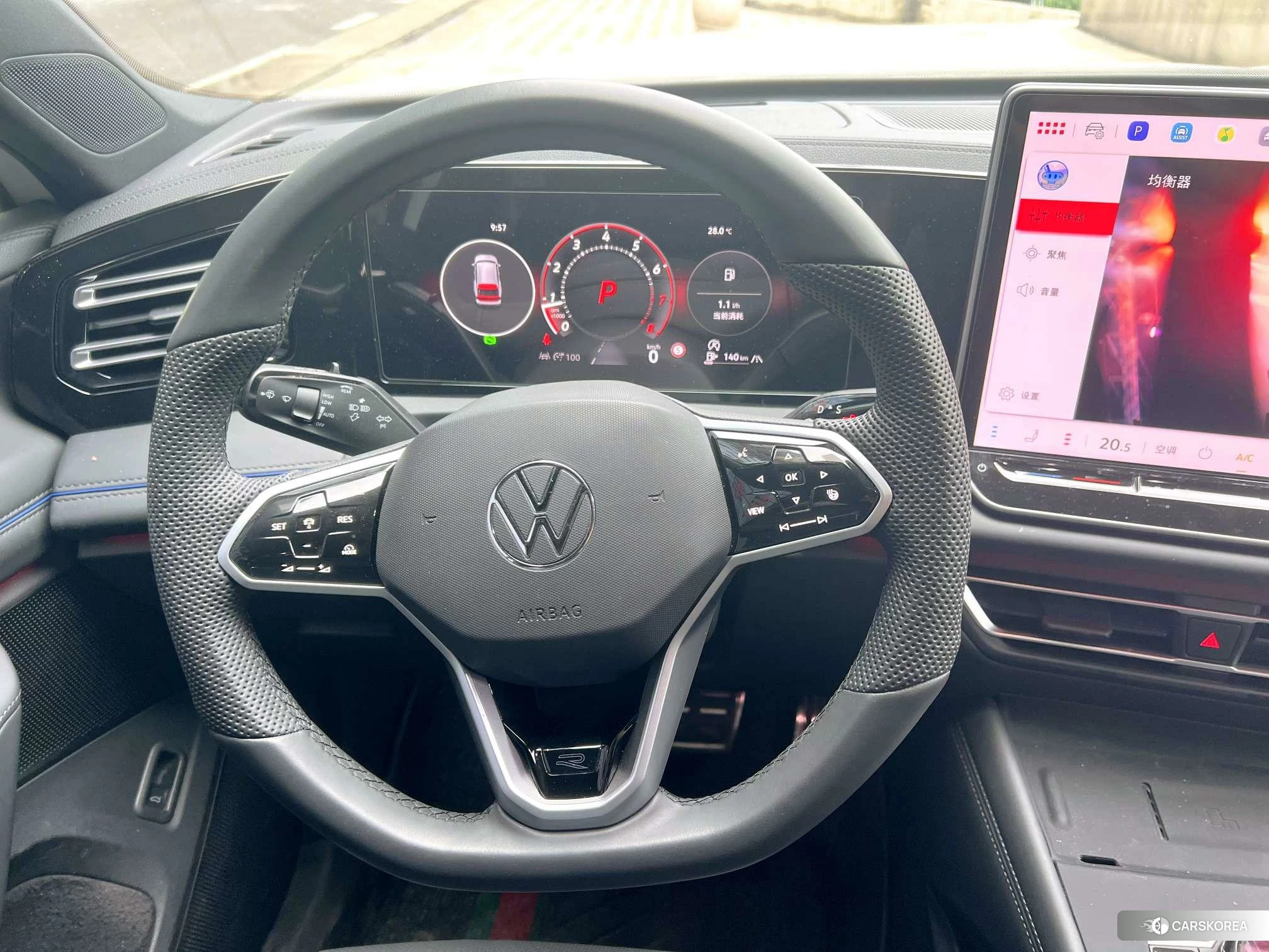Volkswagen Tiguan L id 4486185 из Китая 10