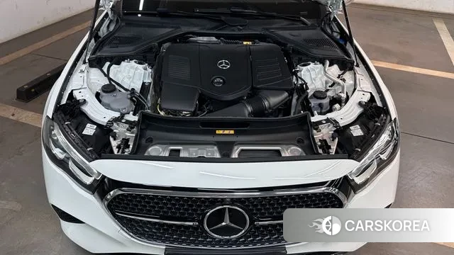 Mercedes-Benz E-Class W214 id 3126198 из Кореи 16