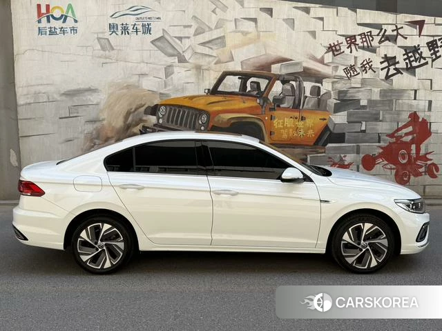 Volkswagen Bora id 4306937 из Китая 22