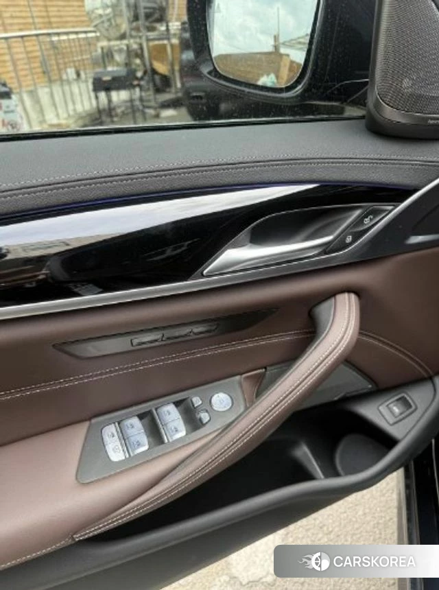 BMW 5 Series (G30) 2023 Черный из Кореи, фото 6